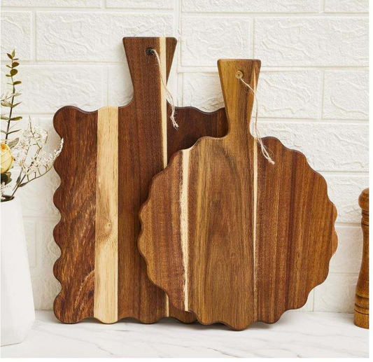 Custom 2 Pcs Acacia Wood Scalloped Cutting Chopping Board with Handle Decorative for Kitchen Charcuterie Boards Serving Tray